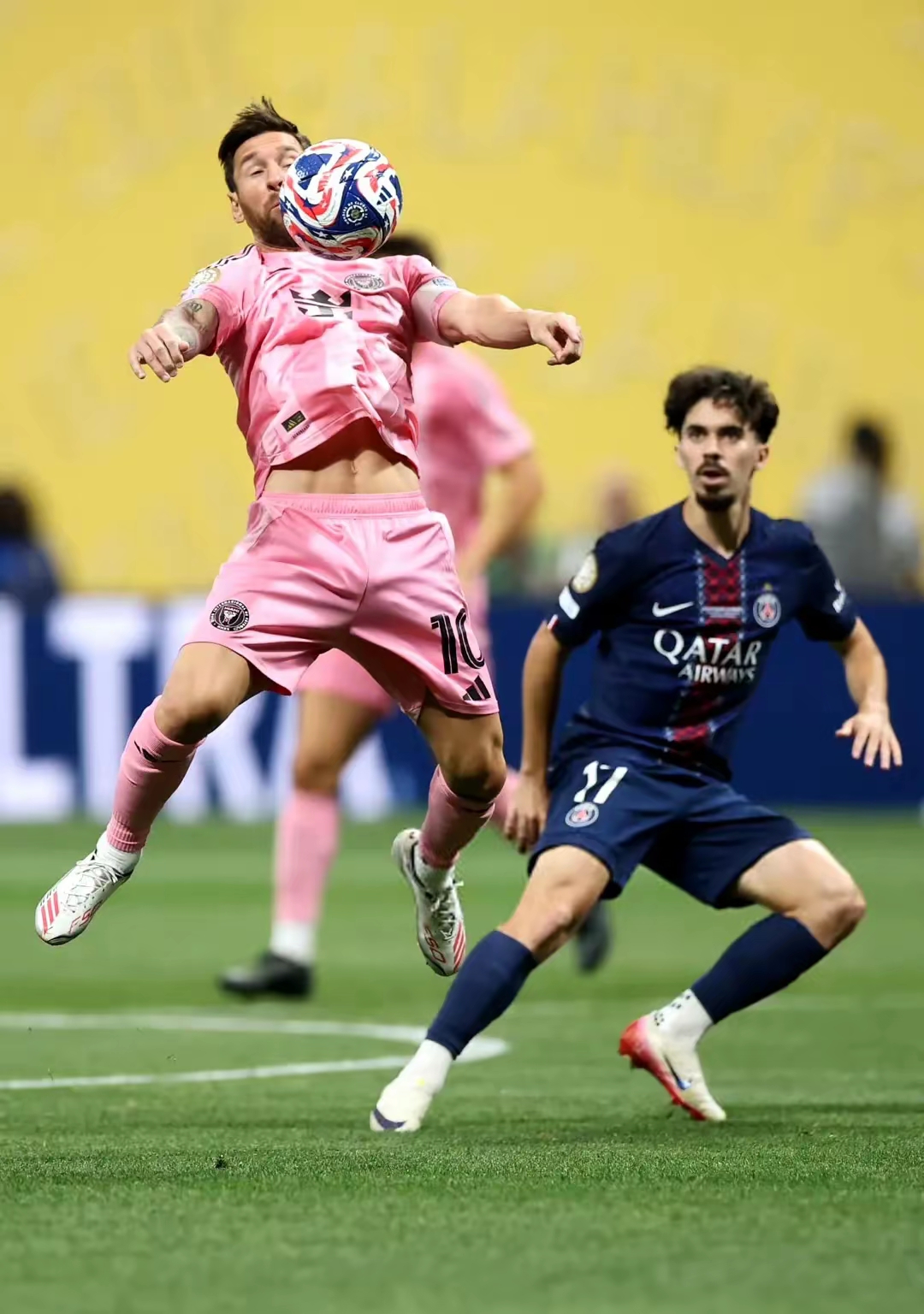 中超冲刺阶段走向成谜，巴黎圣日耳曼状态回暖，更衣室稳定，更衣室氛围转暖的简单介绍