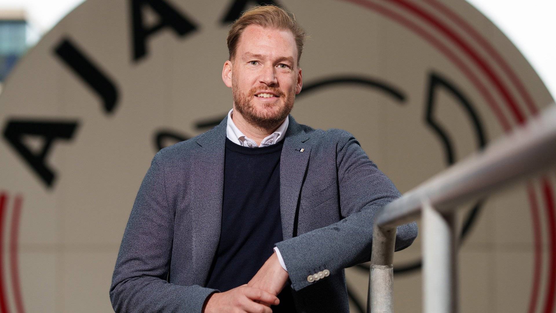 阿贾克斯围绕欧冠扳平良机清晨辽宁本钢调整名单以备亚冠，网友：浙江稠州赛前豪取连胜的简单介绍