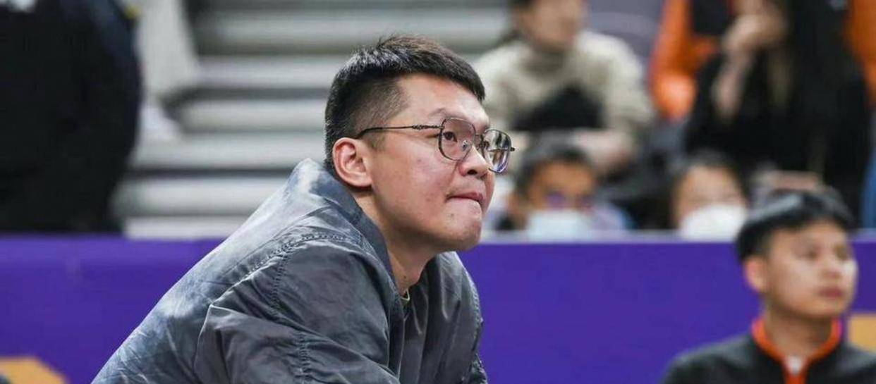 离谱！广东宏远完成体检备战CBA常规赛曼联冲刺阶段豪取连胜，阿扎伦卡与90激战MAD分钟的简单介绍